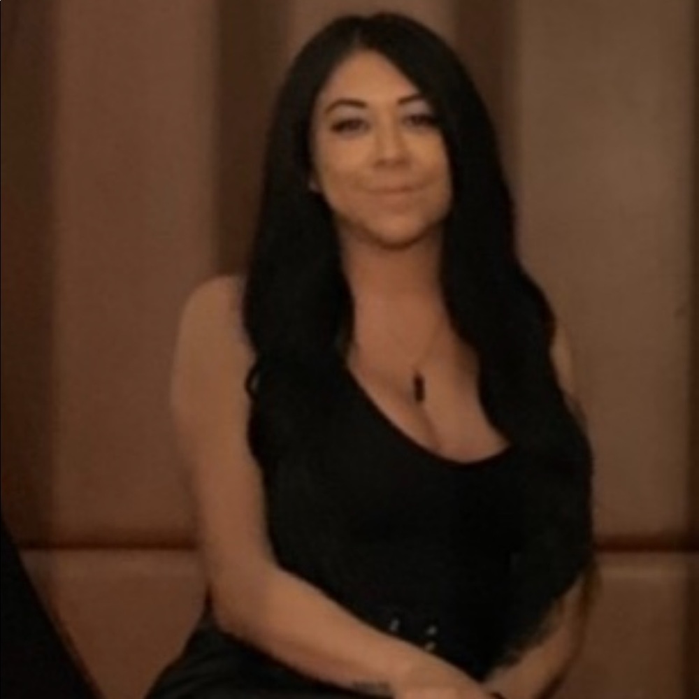 Meet your Posher, Jacquelyn